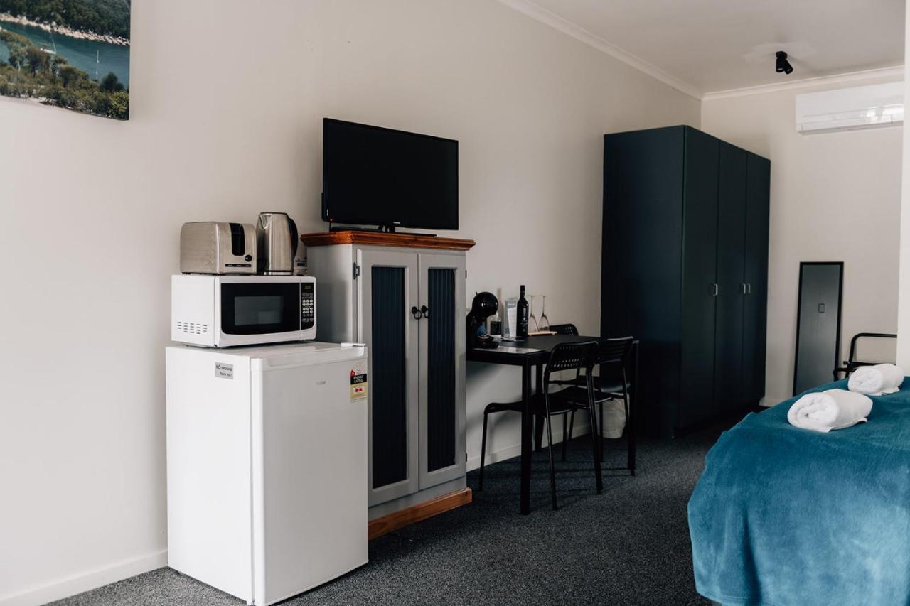 Port Albert Motel Екстер'єр фото