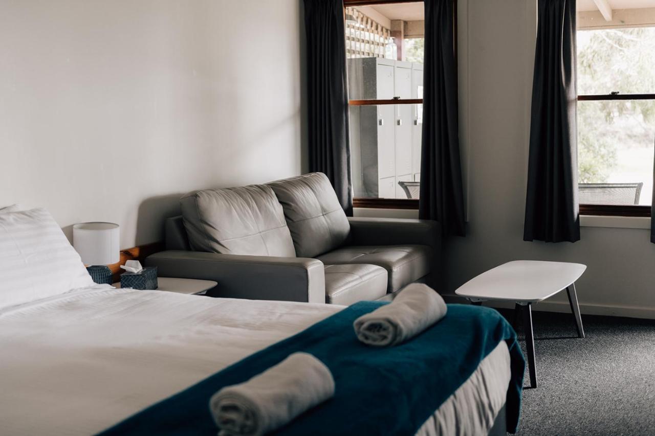 Port Albert Motel Екстер'єр фото